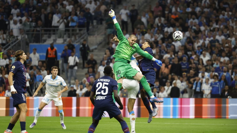 KEYSTONE/EPA/Guillaume Horcajuelo 20250922221246032.jpg