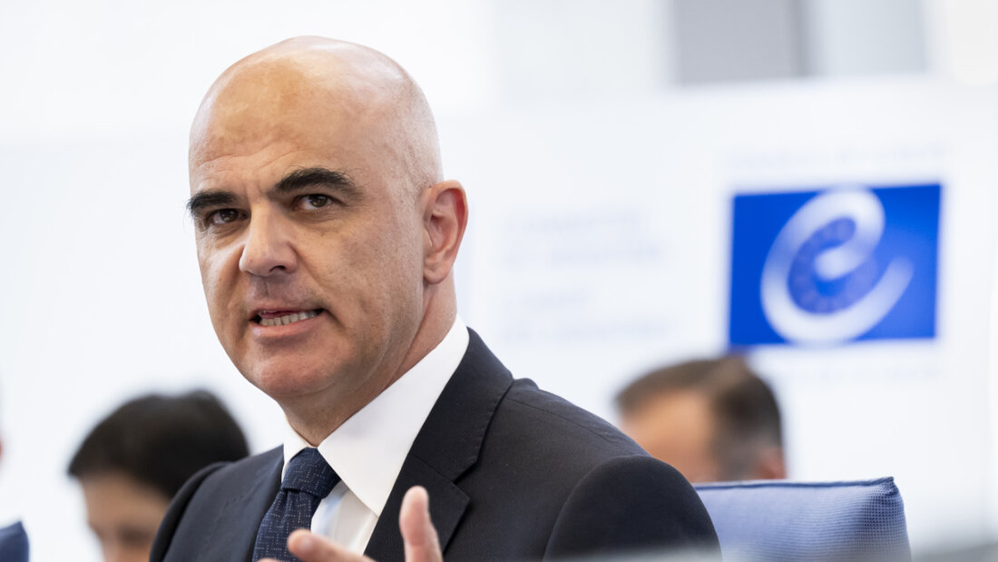 Der Generalsekretär des Europarats, Alain Berset, begrüsste den Entscheid als "einen entscheidenden Schritt zur konkreten Einrichtung des Sondergerichtshofs und zur Klärung der Verantwortlichkeiten für den Angriff auf die Ukraine". (Archivbild) 20260515101104500.jpg