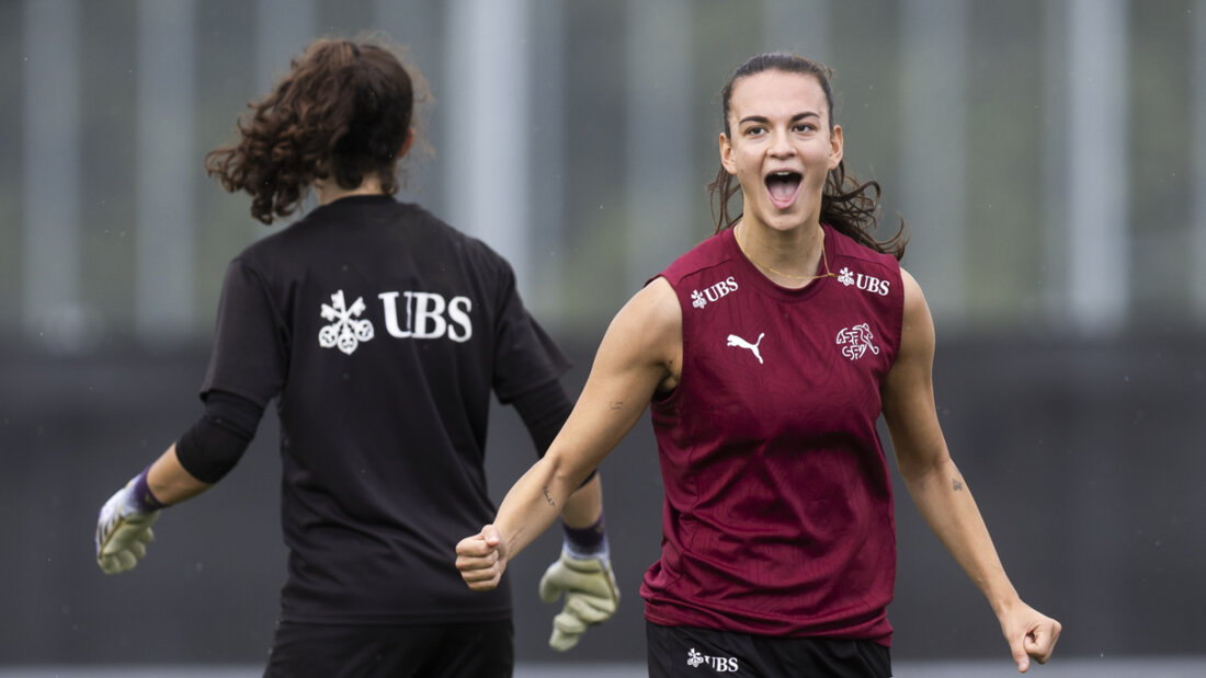 Riola Xhemaili trifft für die PSV Vrouwen doppelt 20250922113220553.jpg