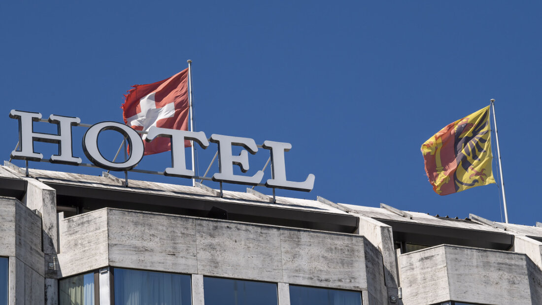 Hotels in der Schweiz leiden zunehmend unter den Preisdruck von Onlinebuchungsplattformen. (Symbolbild) 20260519114047939.jpg
