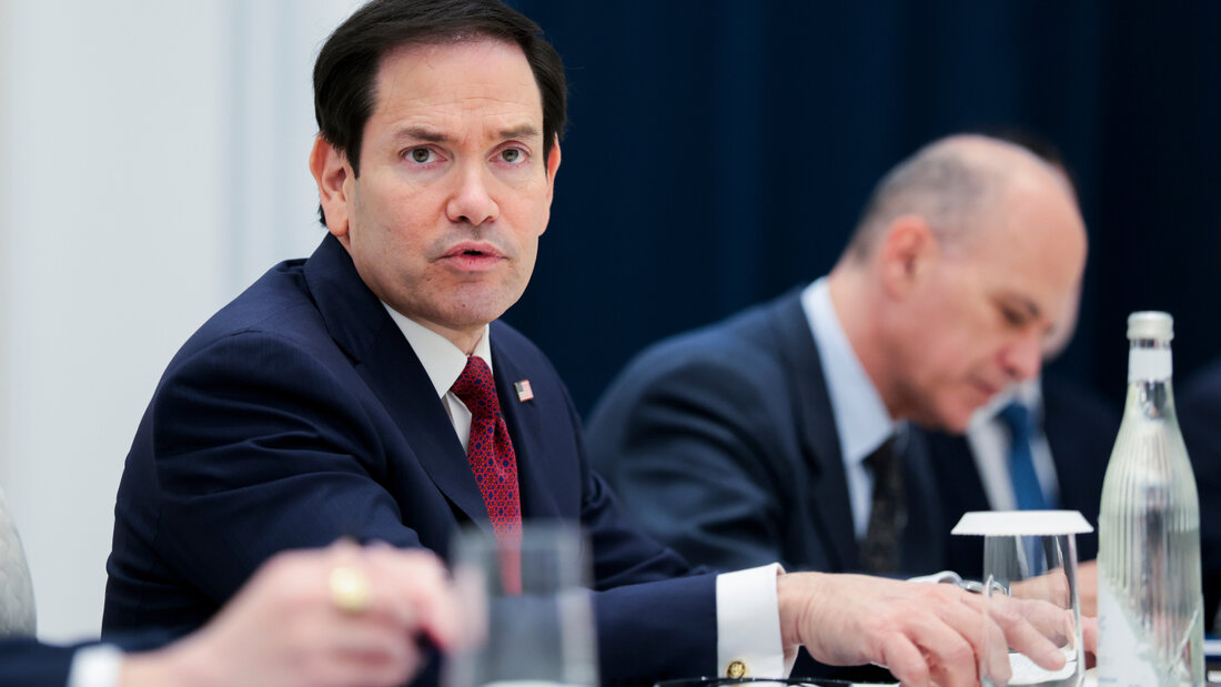 Der US-Außenminister Marco Rubio nimmt an einem Treffen mit dem usbekischen Außenminister Saidov (nicht im Bild) teil. Foto: Kylie Cooper/Pool Reuters/AP/dpa 20261020180944856.jpg