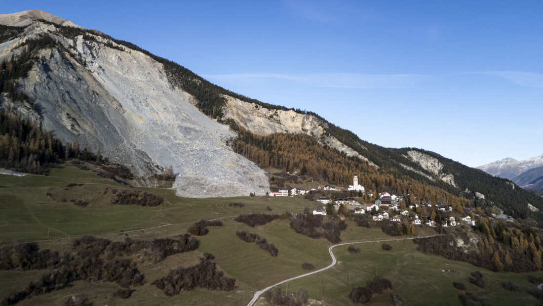Das evakuierte Brienz/ Brinzauls im Bündner Albulatal. (Archivbild) 20250620121140436.jpg