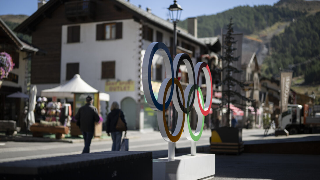 Die Olympischen Winterspiele in Norditalien finden im Februar statt. Dafür musste auch in Graubünden ein teures Verkehrskonzept her. Die Regierung will deshalb eine Entschädigung aus Italien. (Archivbild) 20251216121707230.jpg