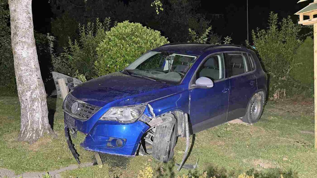 Am Auto entstand gemäss der Polizei ein Totalschaden. 20260723093249770.jpg