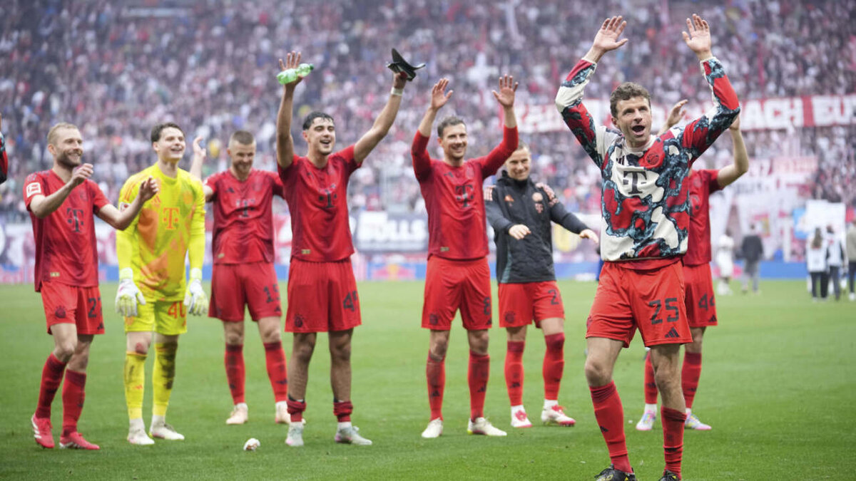 Bayern are champions, Kiel gains hope