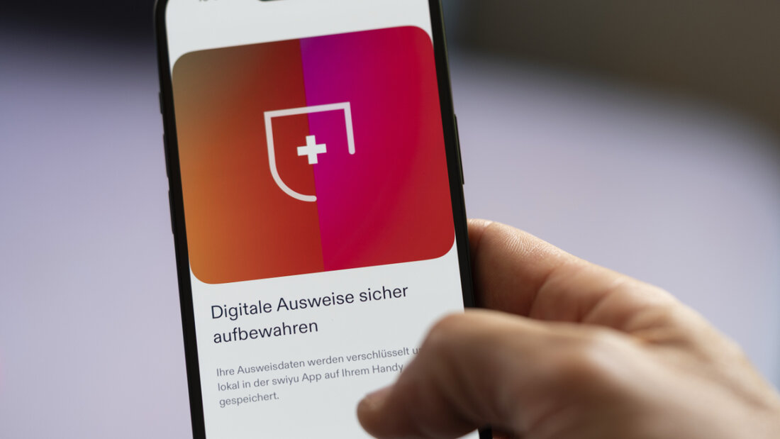 Speicherort für die E-ID würde gemäss den Plänen des Bundes eine App mit dem Namen "Swiyu". (Archivbild) 20250928121715454.jpg