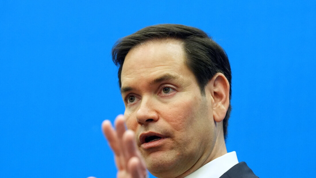 ARCHIV - US-Außenminister Marco Rubio spricht mit Reportern im Nato-Hauptquartier in Brüssel. Foto: Jacquelyn Martin/Pool AP/dpa/Archivbild 20260521183504131.jpg