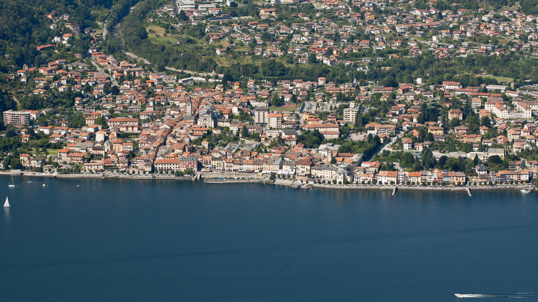 Vor der italienischen Ortschaft Cannobio am Lago Maggiore ist am Mittwoch ein Boot in Brand geraten. Alle Insassen blieben unverletzt. (Archivbild) 20260708115533457.jpg
