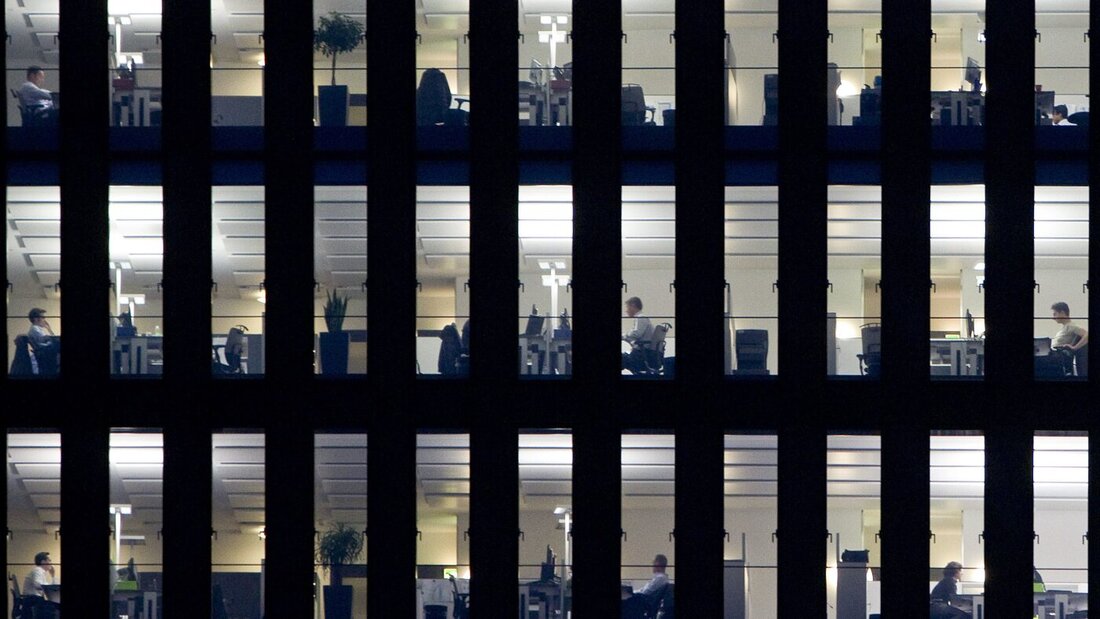 Der Bundesrat will den Banken die Zügel straffziehen mit einem Verantwortlichkeitsregime und mehr Befugnissen für die Finanzmarktaufsicht (Finma). (Themenbild) 20260812133006662.jpg
