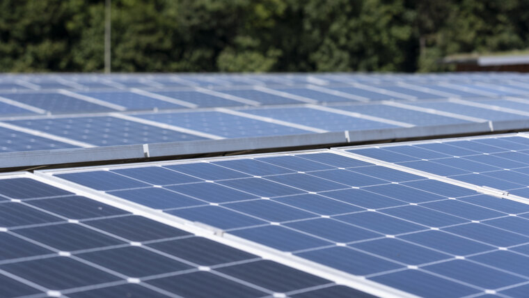 KEYSTONE/GAETAN BALLY 20251122073025873.jpg