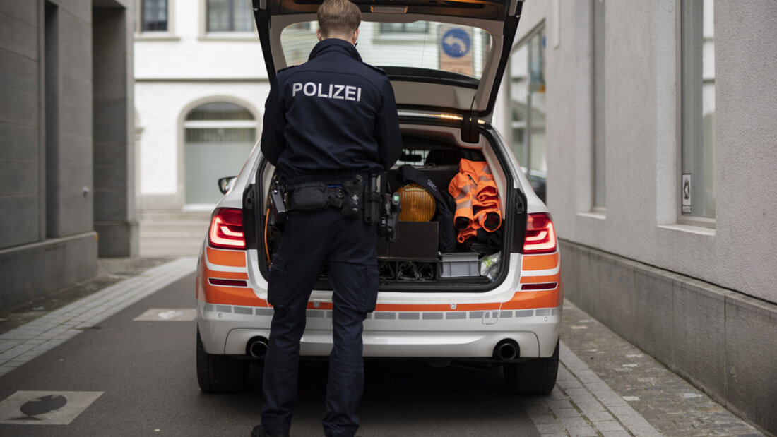 Die St. Galler Kantonspolizei ermittelt in einem Fall von Brandstiftung in einem Flawiler Schulhaus. (Archivbild) 20260128110616877.jpg