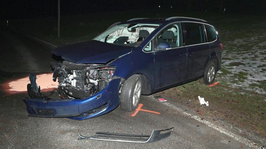 Zwei Verletzte und grosser Sachschaden: Das ist die Bilanz eines Unfalls in Nassen SG. 20260201094537047.jpg