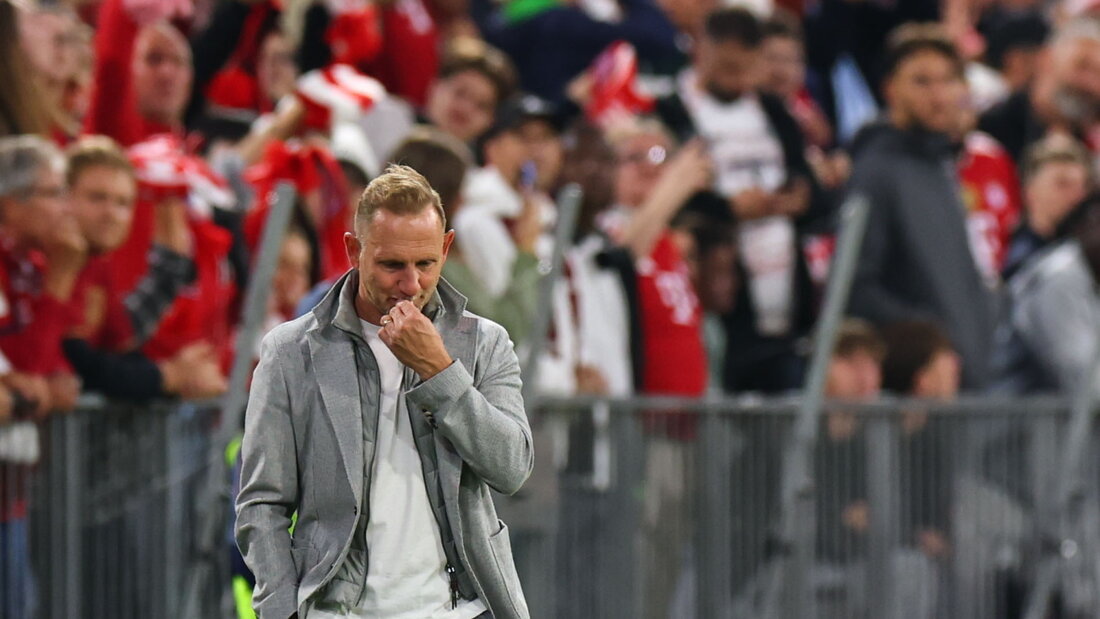 Ein nachdenklicher Union-Trainer Mauro Lustrinelli in der Münchner Allianz Arena 20260919080118245.jpg