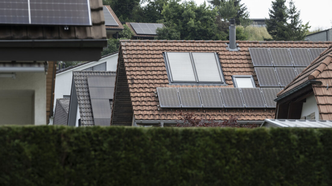 In mehr als der Hälfte der Einfamilienhäuser in der Schweiz wohnen nur ein bis zwei Personen. (Symbolbild) 20250922095130659.jpg