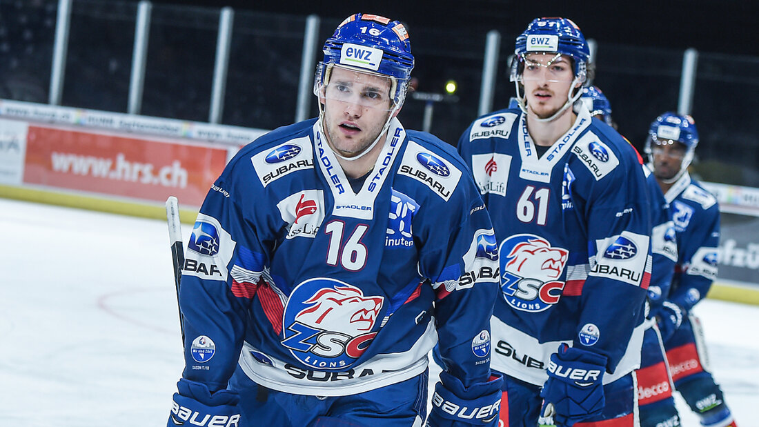 In der Saison 2017/2018 spielte Linden Vey (Nr. 16) schon einmal in der National League - und half mit 15 Einsätzen bei den ZSC Lions mit, den Titel zu gewinnen 20241111094114322.jpg
