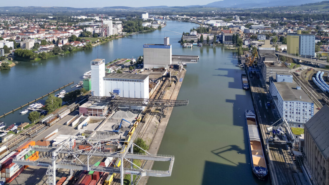 Die Schweiz und somit die schweizerischen Rheinhäfen in Basel sind Teil der europäischen Hafenallianz. (Archivbild) 20260715141022264.jpg