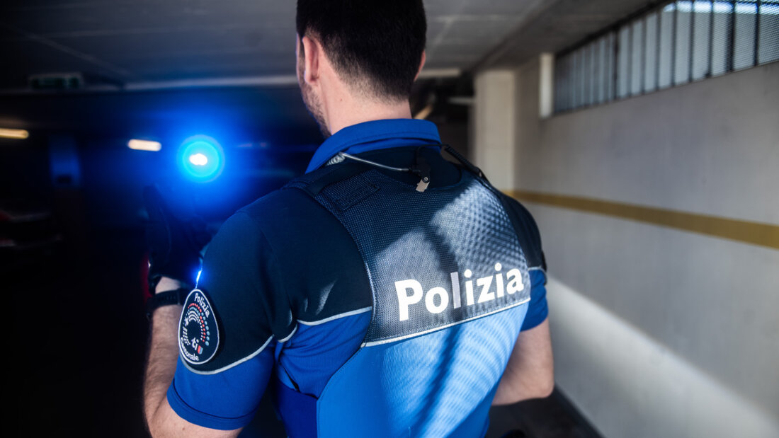 In der Nacht auf Samstag ist in Lugano TI ein Brand in einem Wohnhaus ausgebrochen, wie die Tessiner Kantonspolizei mitteilte. (Archivbild) 20250823032650383.jpg