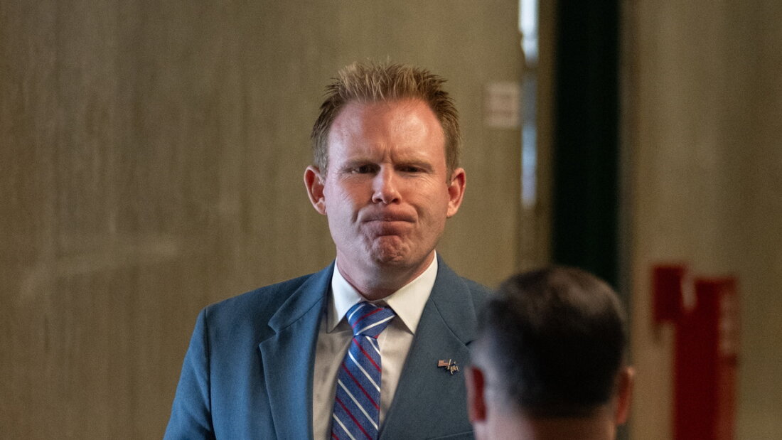 Der WM-Taskforce-Chef des Weissen Hauses, Andrew Giuliani, verteidigt die Einreiseverweigerung für den somalischen Schiedsrichter Omar Artan. (Archivbild) 20260615020717027.jpg