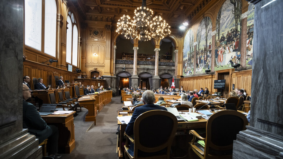 Im Ständerat ist am Montagabend der erste Entscheid im EU-Dossier gefallen: Die kleine Kammer ist deutlich auf das Vertragspaket eingetreten. Nun werden die Details diskutiert, vieles ist umstritten. 20260928205715859.jpg