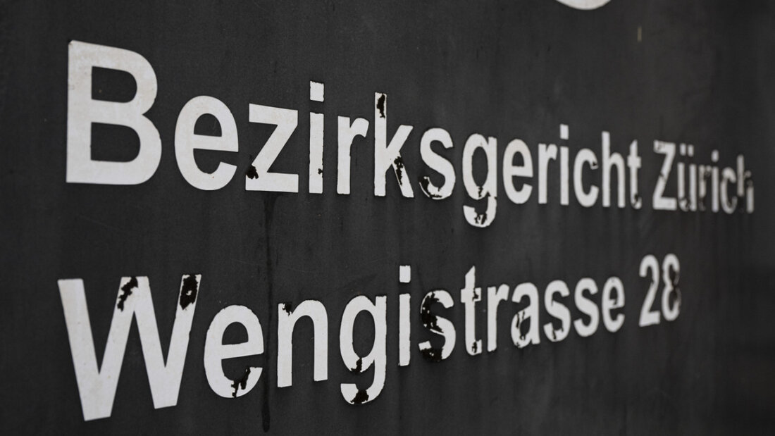Der frühere oberste Finanzaufseher des Vatikans stand am Mittwoch vor dem Bezirksgericht Zürich. Die Staatsanwaltschaft wirft ihm Bestechung vor. (Symbolbild) 20250716114017287.jpg
