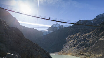 KEYSTONE/GAETAN BALLY 20251208145404549.jpg