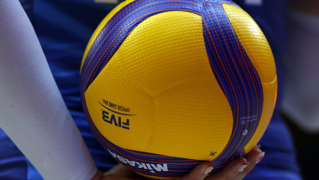 Im Volleyball geht es für die Schweizer Teams derzeit eng zu und her 20260620201213030.jpg