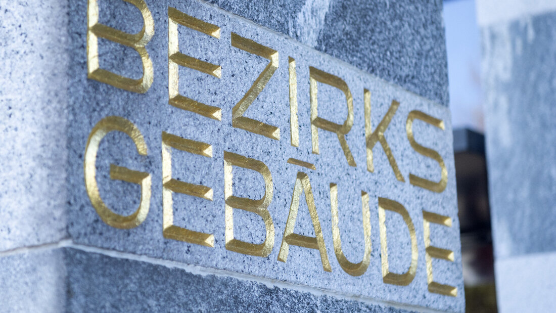 Das Bezirksgericht Horgen hatte über den Fall eines 28-Jährigen zu befinden, der seine Mutter getötet haben soll. (Symbilbild) 20260908182846426.jpg