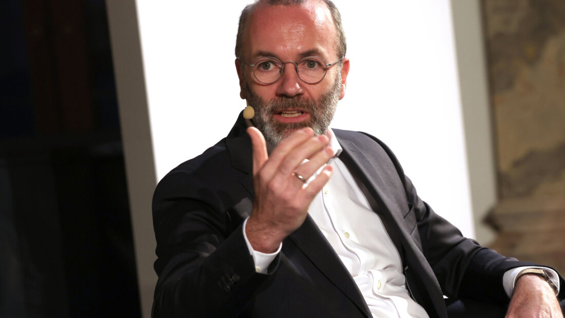 ARCHIV - Manfred Weber (CSU), Vorsitzender der EVP, spricht bei einer Podiumsdiskussion mit dem Titel «Wir in Europa». Foto: Karl-Josef Hildenbrand/dpa 20260523102448261.jpg