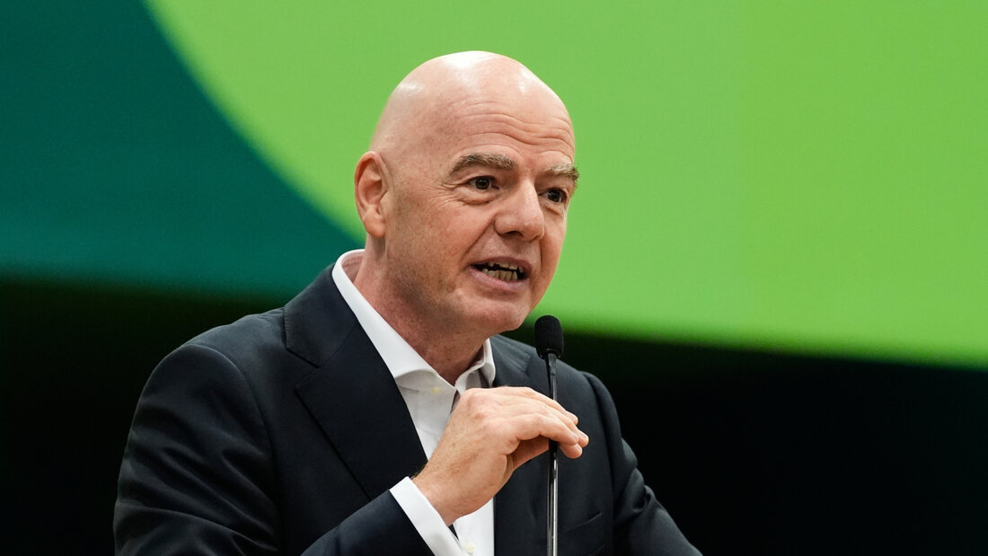 Die UEFA plant, juristisch gegen FIFA-Präsident Gianni Infantino vorzugehen. Nun kontert der Fussball-Weltverband die Attacke der Europäer. (Archivbild) 20260904005744561.jpg