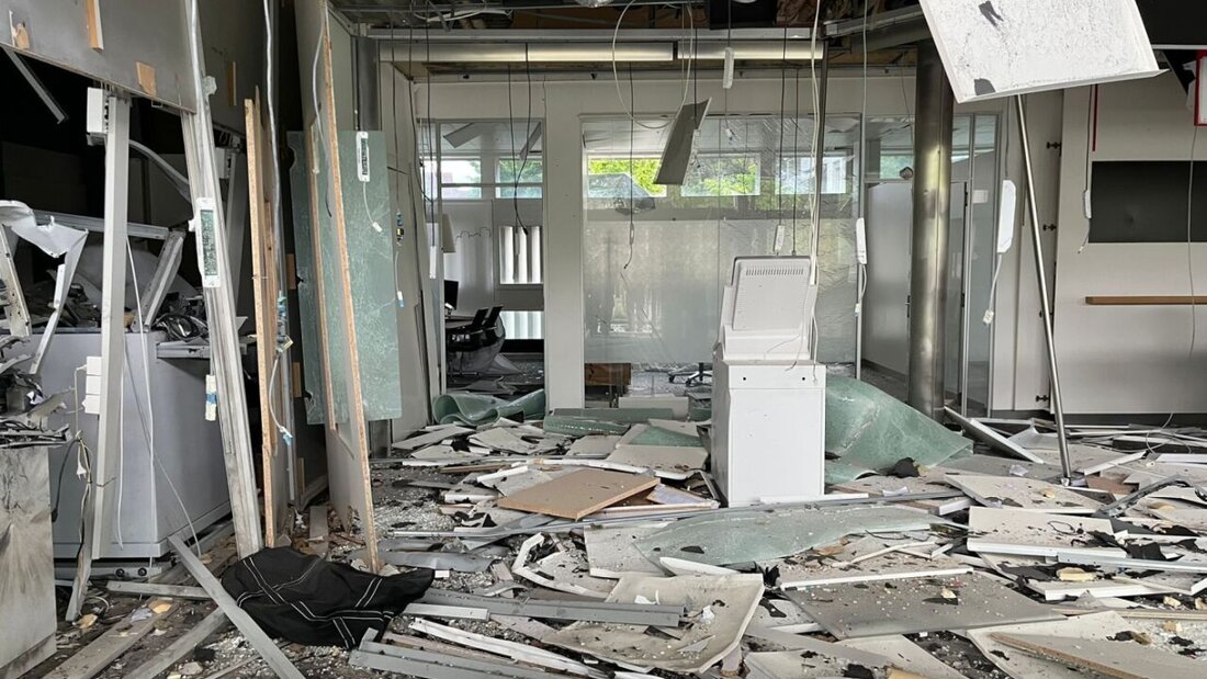 In Allschwil BL ist in der Nacht auf Donnerstag ein Bankomat gesprengt worden. 20260514120238213.jpg