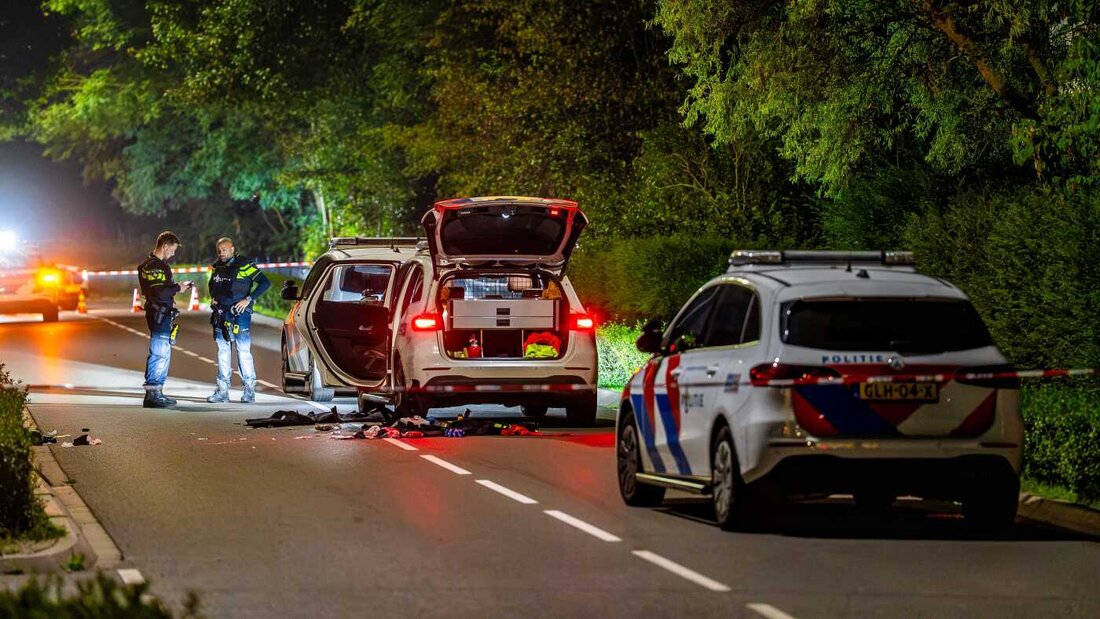 ARCHIV - Die Polizei ist in Overasselt im Gelderland im Einsatz. Bei einer Schießerei in dem niederländischen Dorf nahe der deutschen Grenze sind mindestens ein Mensch getötet und zwei Polizisten verletzt worden. Foto: Avcam/Presseagentur Heitink/ANP/dpa (Archivbild) 20260904150543376.jpg
