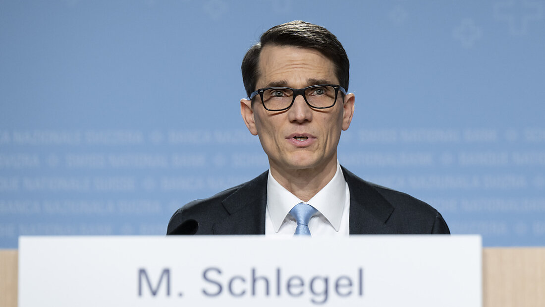 Eine Rückkehr zu Negativzinsen in der Schweiz ist für den neuen Nationalbank-Chef Martin Schlegel nicht ausgeschlossen. "Auch die SNB mag keine Negativzinsen", sagte Schlegel in einem Interview mit Bloomberg TV am WEF. "Aber wenn wir es tun müssen, dann werden wir es tun." (Archivbild) 20250122133410332.jpg