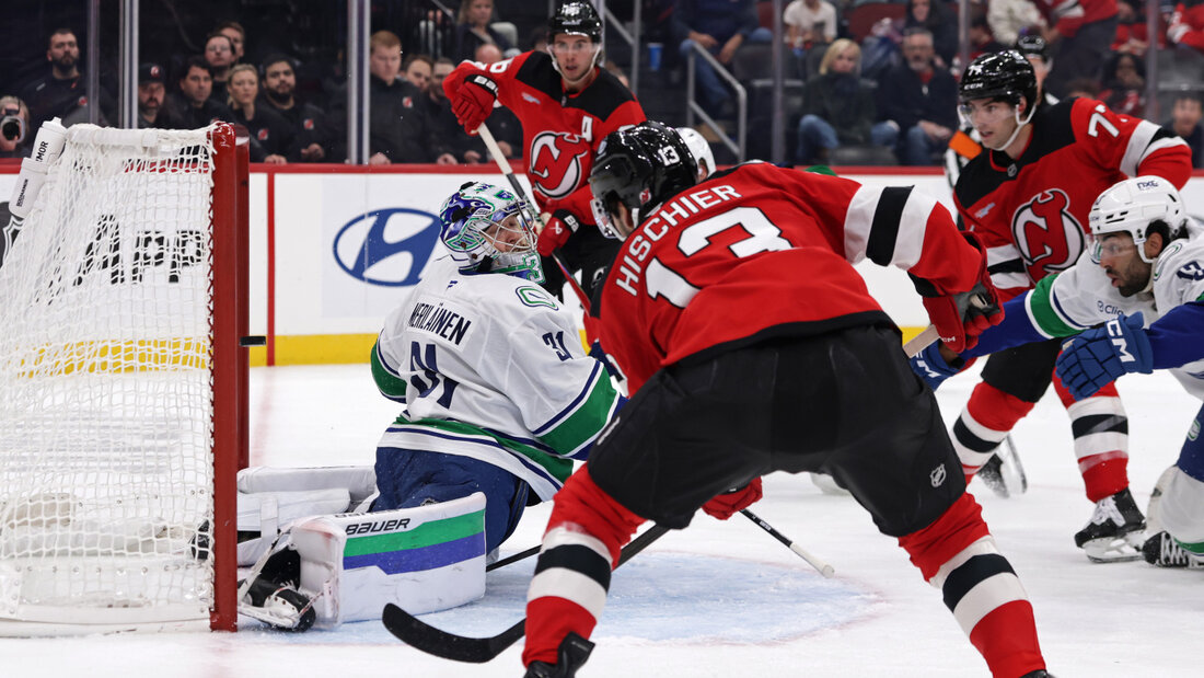 Nico Hischier kommt gegen die Vancouver Canucks auf zwei Tore und einen Assist 20261011074459094.jpg