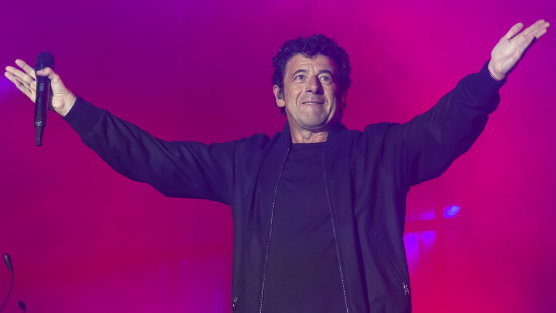 Der französische Sänger Patrick Bruel wurde am Montagmorgen im Rahmen einer Ermittlung wegen sexueller Gewalt in Polizeigewahrsam genommen, wie die Staatsanwaltschaft von Nanterre mitteilte. Seine Tournee mit Konzerten auch in der Schweiz hat Bruel zu grossen Teilen bereits abgesagt. (Archivbild) 20260608124145901.jpg