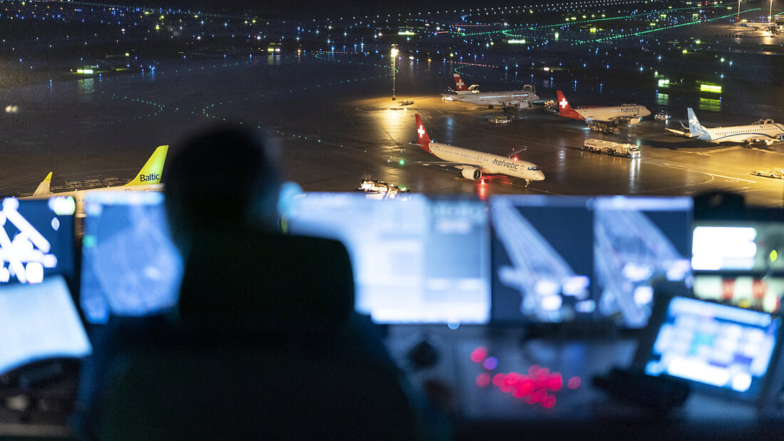 Die Schweizer Flugsicherung Skyguide schrieb 2024 negative Zahlen. Grund sind hohe Investitionen im IT-Bereich und in die Instandhaltung der Systeme. (Archivbild) 20250305113120139.jpg