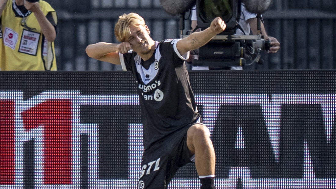 Elias Pihlström bejubelt sein 3:1 im Zürcher Letzigrund 20260802183718877.jpg