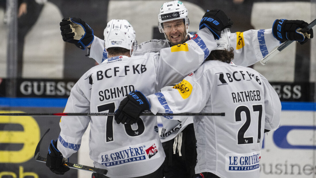 Die Spieler von Fribourg konnten in Lugano gleich viermal jubeln 20251120224103474.jpg