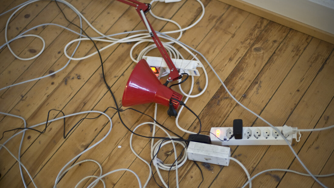 Kundinnen und Kunden der SAK werden kommendes Jahr leicht mehr bezahlen für den Strom. (Symbolbild) 20260831161633788.jpg