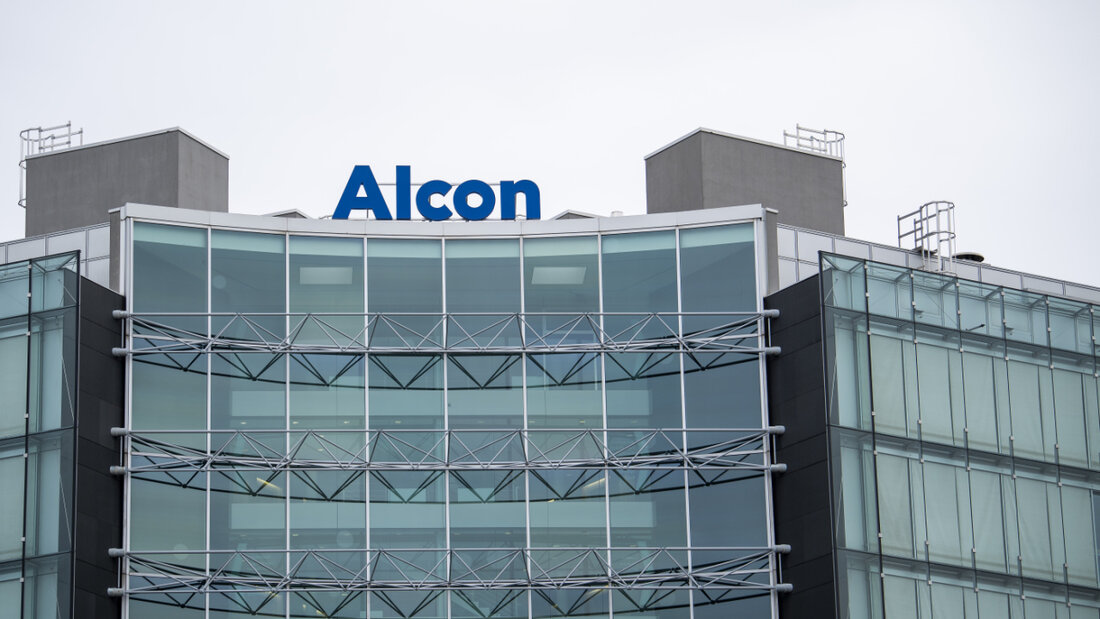 Der Augenheilmittelkonzern Alcon ist im ersten Quartal auf der Stelle getreten. Neue Produkte sollen das Wachstum ankurbeln.(Archivbild) 20250513230455436.jpg