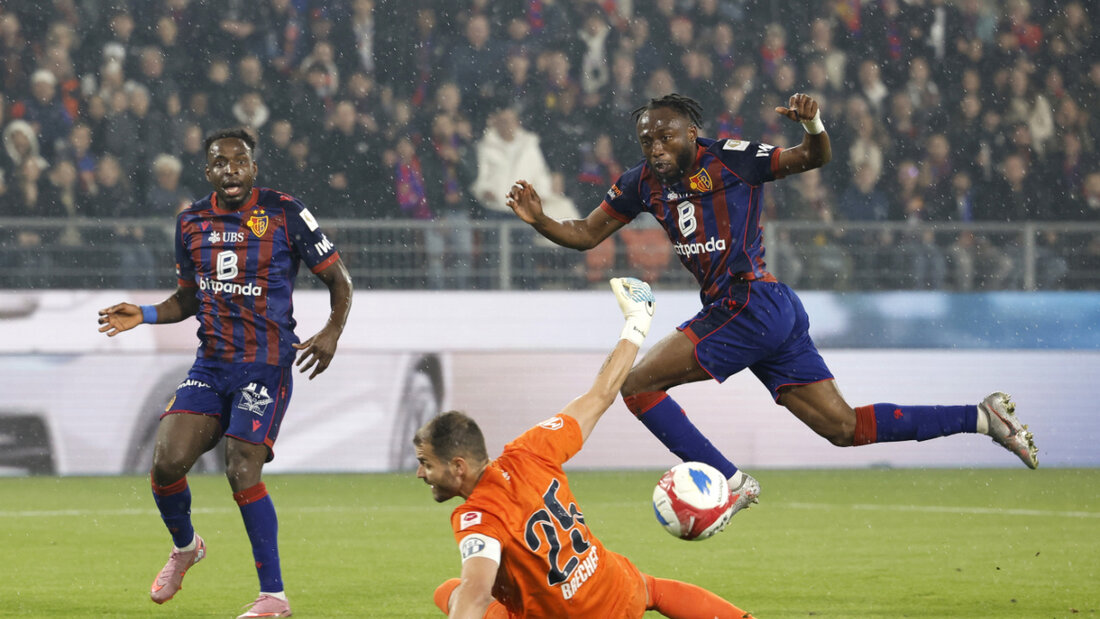 Bénie Traoré trifft früh zum 1:0 für Basel 20251029223036502.jpg