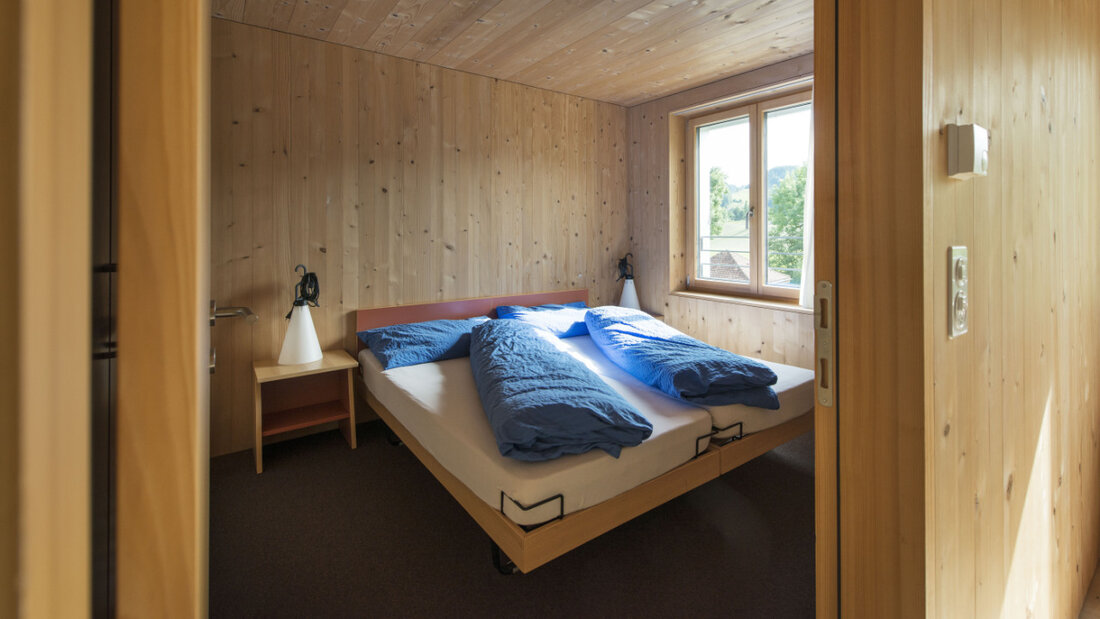 Die Reka baut ihr Ferienangebot im Ausland aus und übernimmt das Viersterne-Resort Ortano Mare auf der italienischen Insel Elba. (Archivbild von einer Ferienwohnung im Reka Ferien-Dorf in Urnäsch) 20250624143520921.jpg