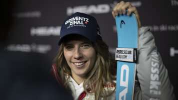 KEYSTONE/GIAN EHRENZELLER 20251113050040378.jpg