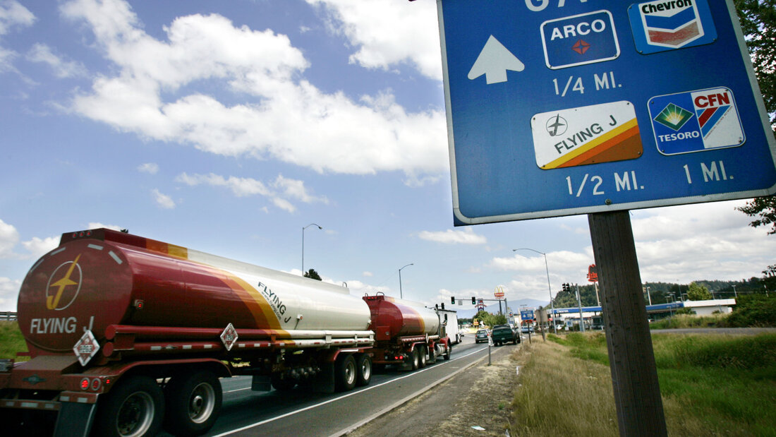 Die hohen Treibstoffpreise in den USA verteuern den Transport von Waren und die Landwirtschaft. (Archivbild) 20261015170047147.jpg