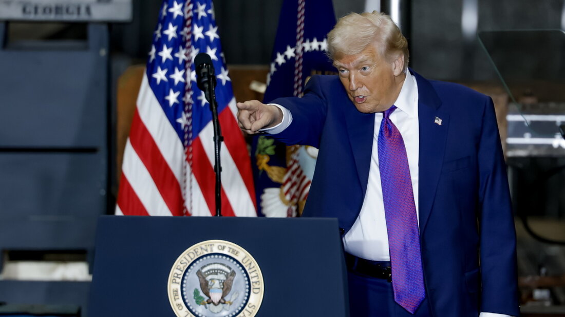 US-Präsident Donald Trump will endlich eine Entscheidung dazu, ob er die Importabgaben verhängen darf oder nicht - und sieht sich weiter im Recht. (Archivbild) 20260219233134308.jpg