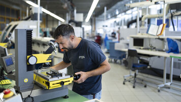 KEYSTONE/GAETAN BALLY 20251103093746308.jpg