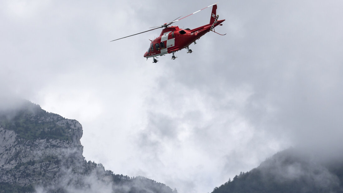 In Kriens LU ist am Montagnachmittag ein Mann bei einem Sturz über die Felswand tödlich verunfallt. (Symbolbild) 20250617093623861.jpg