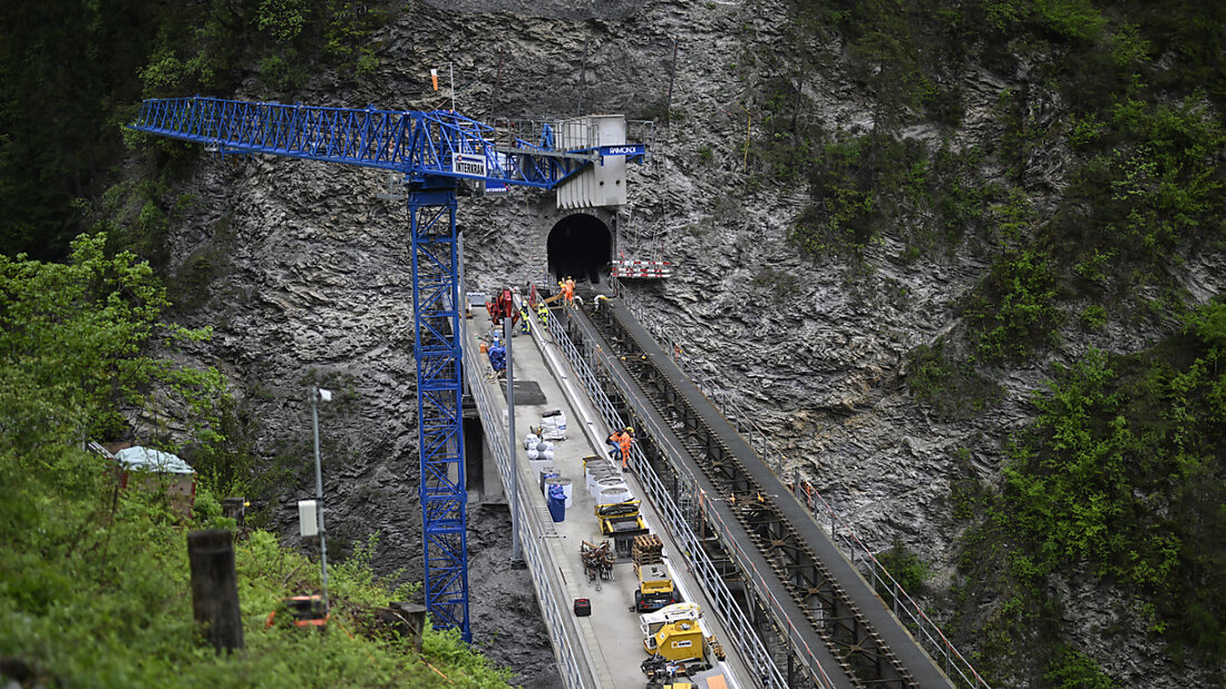 Am Castielerviadukt finden seit einigen Monaten Bauarbeiten statt. (Archivbild) 20240820174540477.jpg