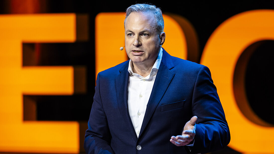 "Wir müssen die Nachfrage der Kundinnen und Kunden decken", sagte Christopher Rohrer, Nachhaltigkeitschef der Migros, zu Tamedia. (Archivbild) 20250326052622340.jpg