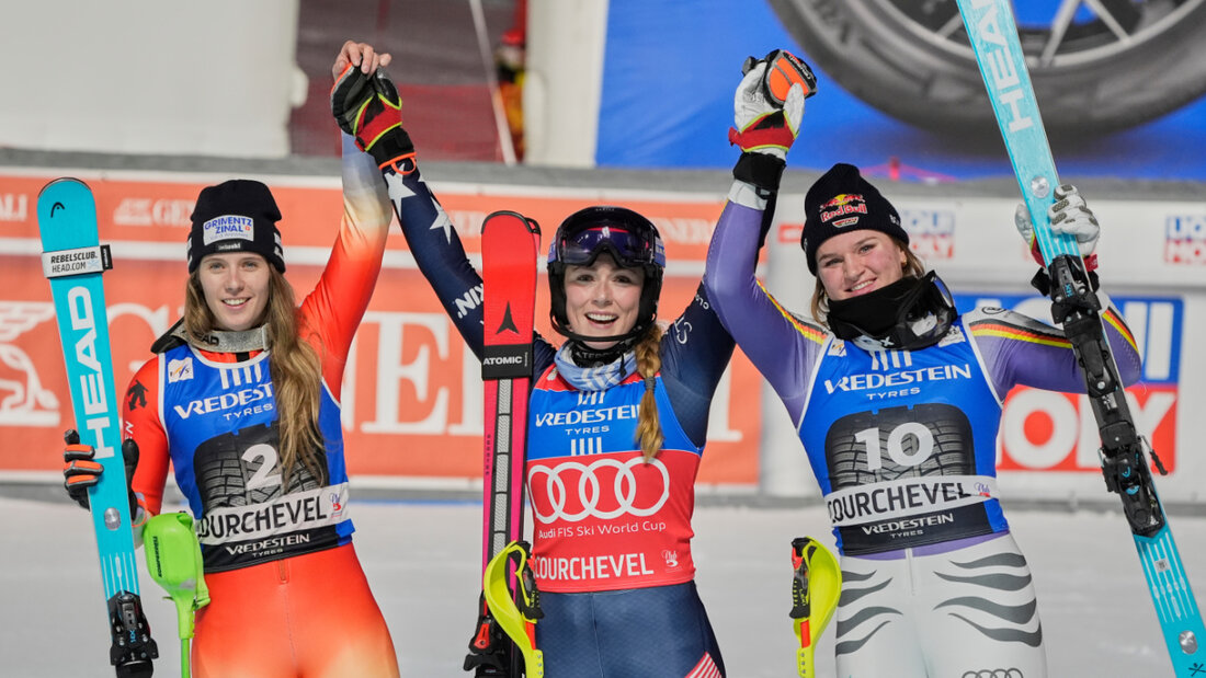 Camille Rast (links) wird in Courchevel Zweite 20251216214843946.jpg