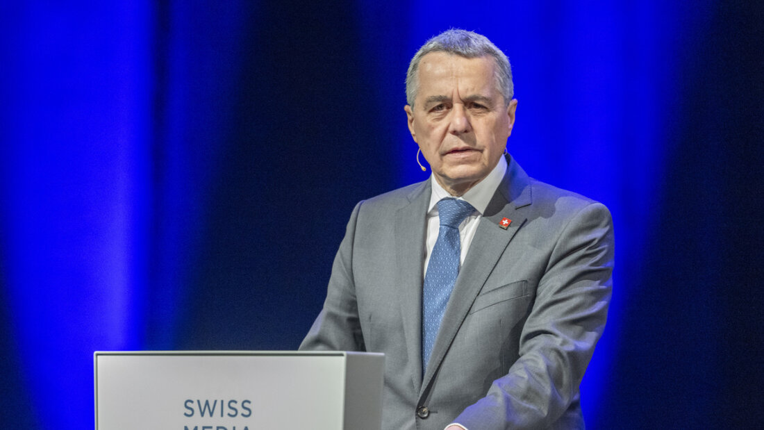 Ignazio Cassis während seiner Rede am Swiss Media Forum in Luzern 20250515164739505.jpg
